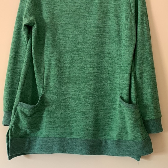 Hello Pink, Heathered Slit Top with Pockets. Teal Green, Tight M sweater. Comfy - Picture 7 of 7